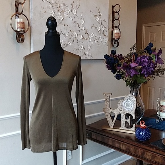 Zara Sparkly Long Sleeves V-Neck Top. Size M - Picture 4 of 17